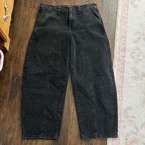 NWOT Future Collective barrel Black High-Waist Tapered Jeans